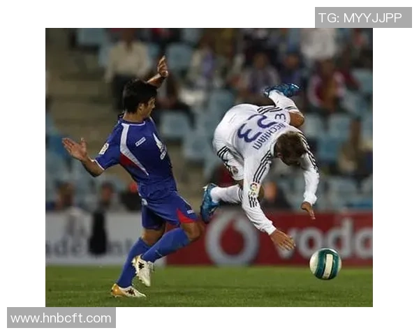 足球明星精彩过人瞬间撞人搞笑合集视频大赏